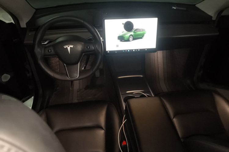Used Tesla Model Y 2022 Revised Version Long-Range All-Wheel Drive Center Console