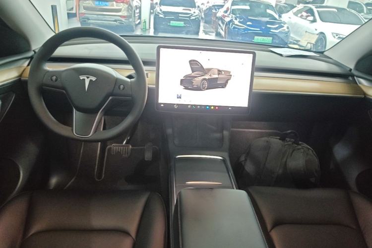 Used Tesla Model Y 2022 Rear-Wheel-Drive Version Center Console