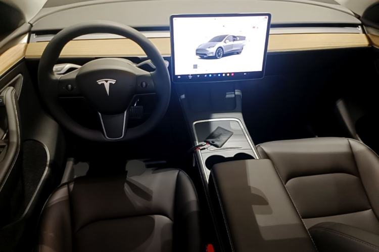 Used Tesla Model Y 2022 Revised Version Rear-Wheel Drive Center Console