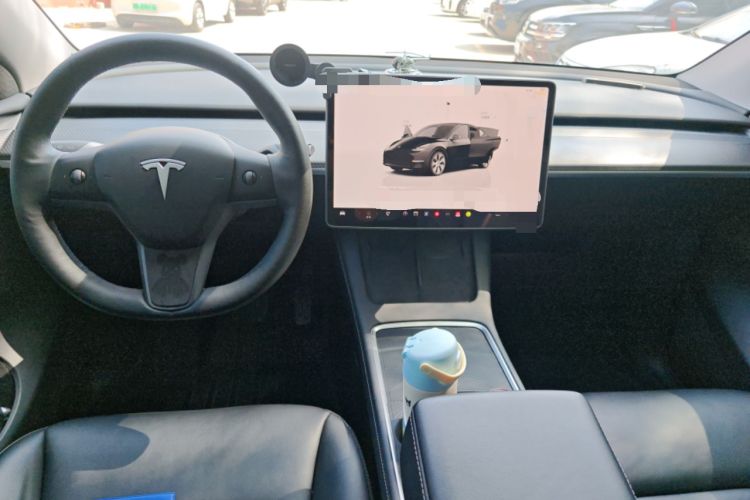 Used Tesla Model Y 2022 Revised Version Rear-Wheel Drive Center Console