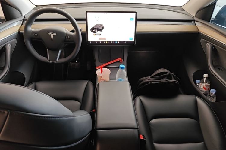 Used Tesla Model Y 2022 Revised Version Rear-Wheel Drive Center Console