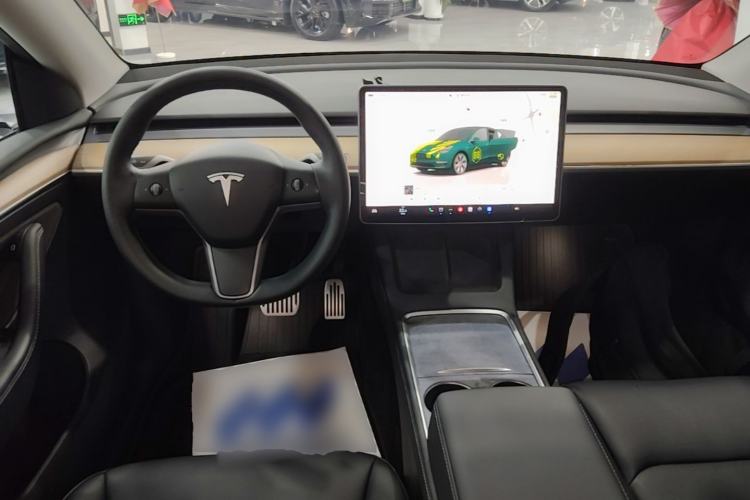 Used Tesla Model Y 2022 Rear-Wheel-Drive Version Center Console