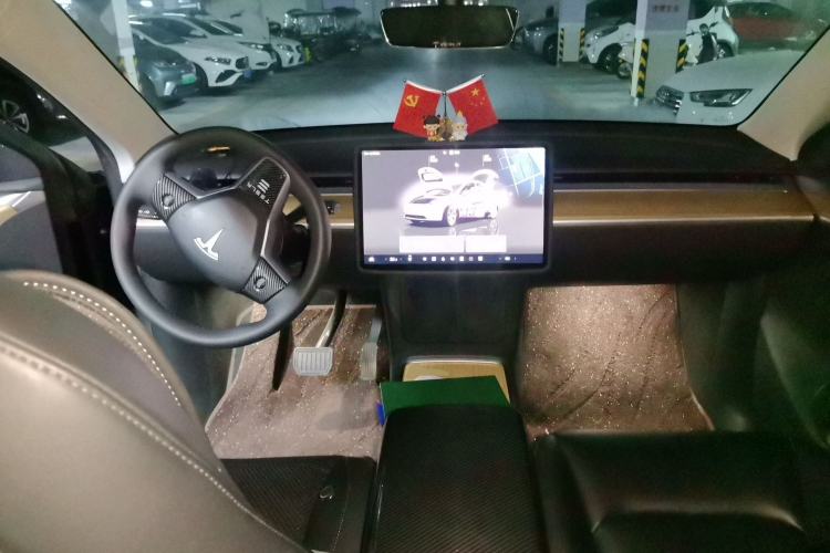 Used Tesla Model Y 2022 Revised Version Rear-Wheel Drive Center Console
