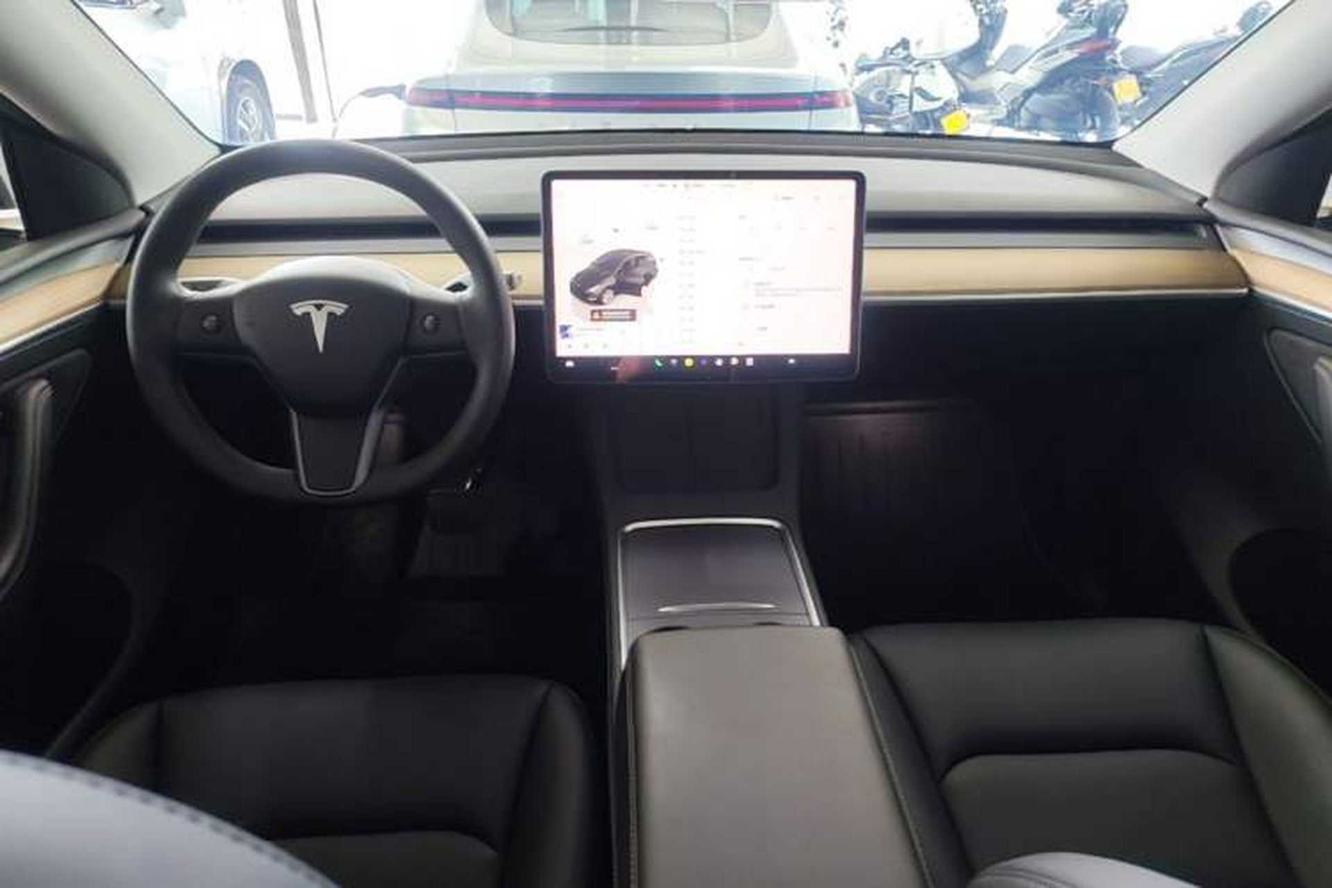Used Tesla Model Y 2022 Revised Version Rear-Wheel Drive Center Console