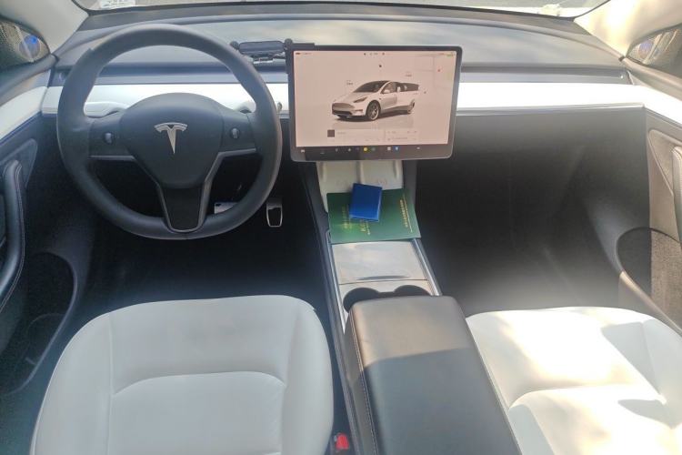 Used Tesla Model Y 2022 Revised Version Rear-Wheel Drive Center Console