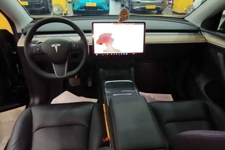 Used Tesla Model Y 2022 Rear-Wheel-Drive Version Center Console