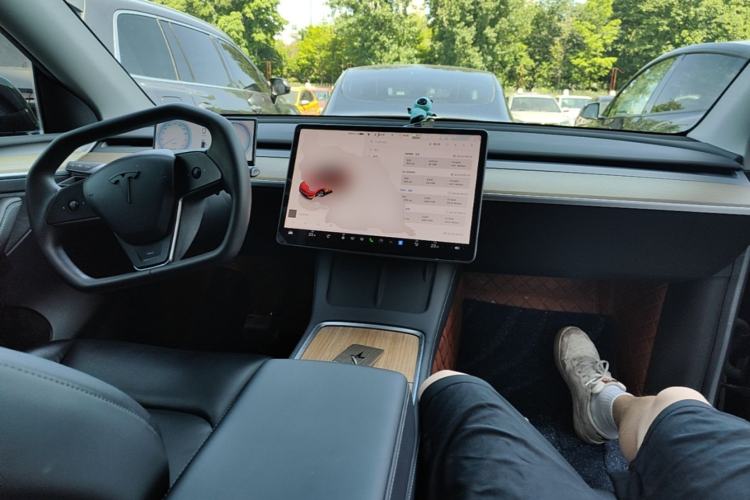 Used Tesla Model Y 2022 Revised Version Rear-Wheel Drive Center Console