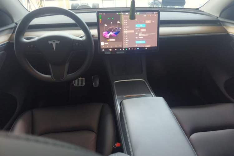 Used Tesla Model Y 2022 Rear-Wheel-Drive Version Center Console