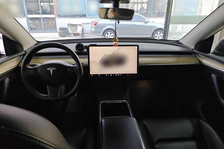 Used Tesla Model Y 2022 Revised Version Long-Range All-Wheel Drive Center Console