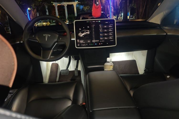 Used Tesla Model Y 2022 Revised Version Rear-Wheel Drive Center Console