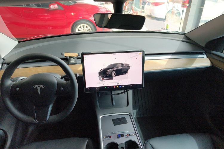 Used Tesla Model Y 2022 Revised Version Rear-Wheel Drive Center Console