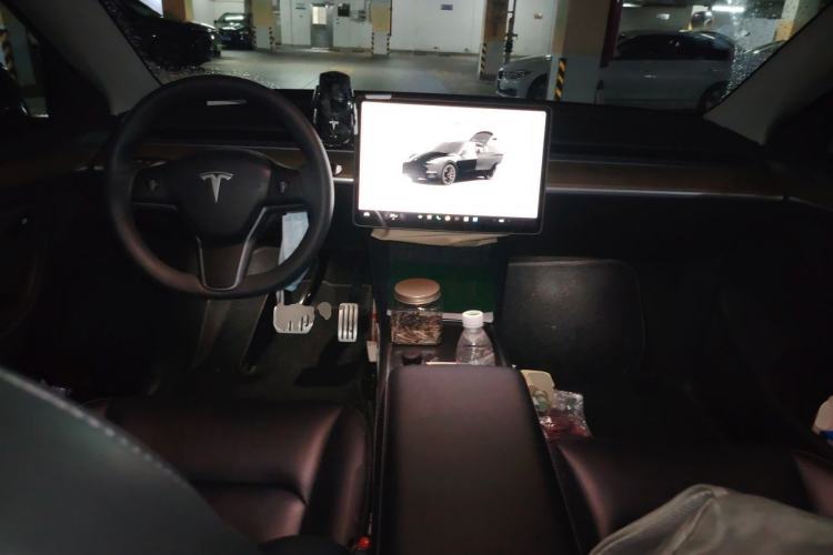 Used Tesla Model Y 2022 Performance High-Performance All-Wheel-Drive Version Center Console