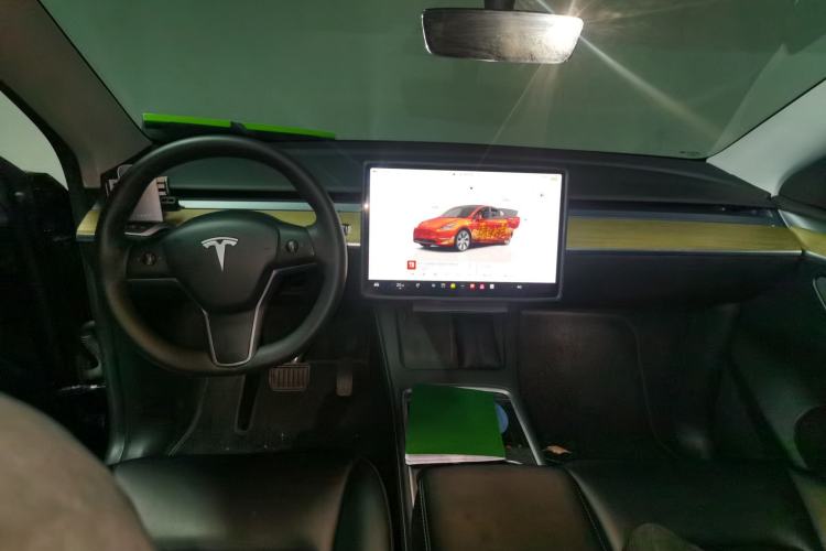 Used Tesla Model Y 2022 Revised Version Rear-Wheel Drive Center Console