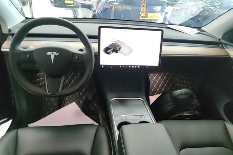 Used Tesla Model Y 2022 Revised Version Rear-Wheel Drive Center Console