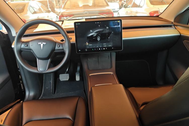 Used Tesla Model Y 2022 Revised Version Rear-Wheel Drive Center Console