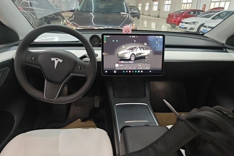 Used Tesla Model Y 2022 Revised Version Rear-Wheel Drive Center Console