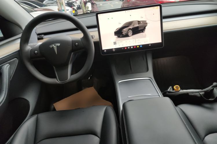 Used Tesla Model Y 2022 Revised Version Rear-Wheel Drive Center Console