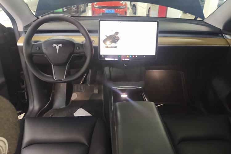 Used Tesla Model Y 2022 Revised Version Rear-Wheel Drive Center Console
