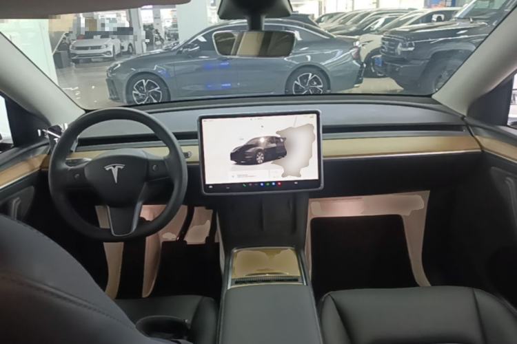 Used Tesla Model Y 2022 Revised Version Rear-Wheel Drive Center Console
