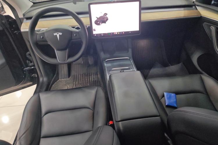 Used Tesla Model Y 2022 Revised Version Rear-Wheel Drive Center Console
