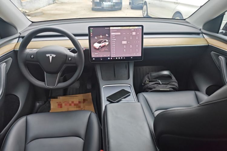 Used Tesla Model Y 2022 Revised Version Rear-Wheel Drive Center Console