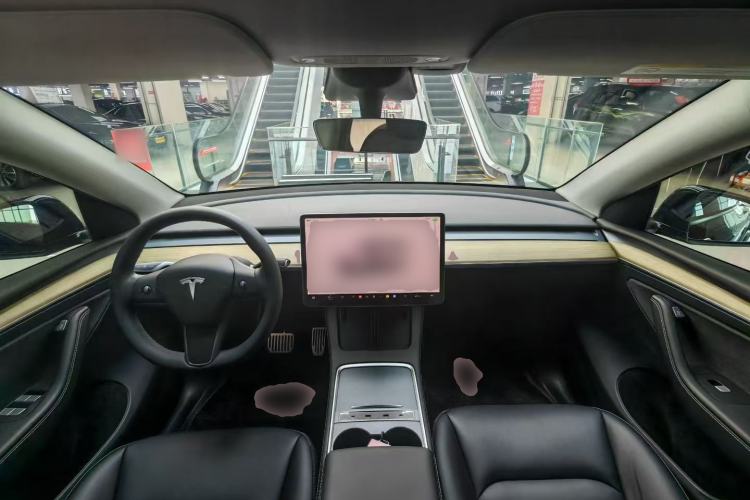 Used Tesla Model Y 2022 Revised Version Long-Range All-Wheel Drive Center Console