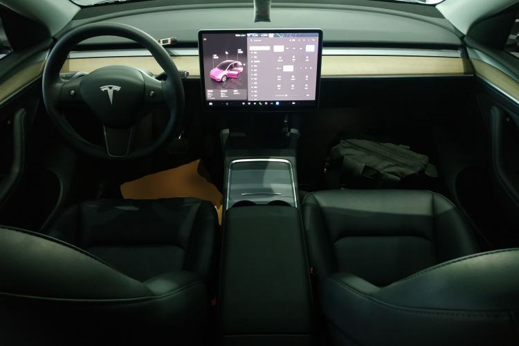 Used Tesla Model Y 2022 Revised Version Rear-Wheel Drive Center Console