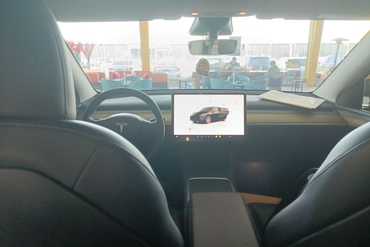 Used Tesla Model Y 2022 Revised Version Rear-Wheel Drive Center Console