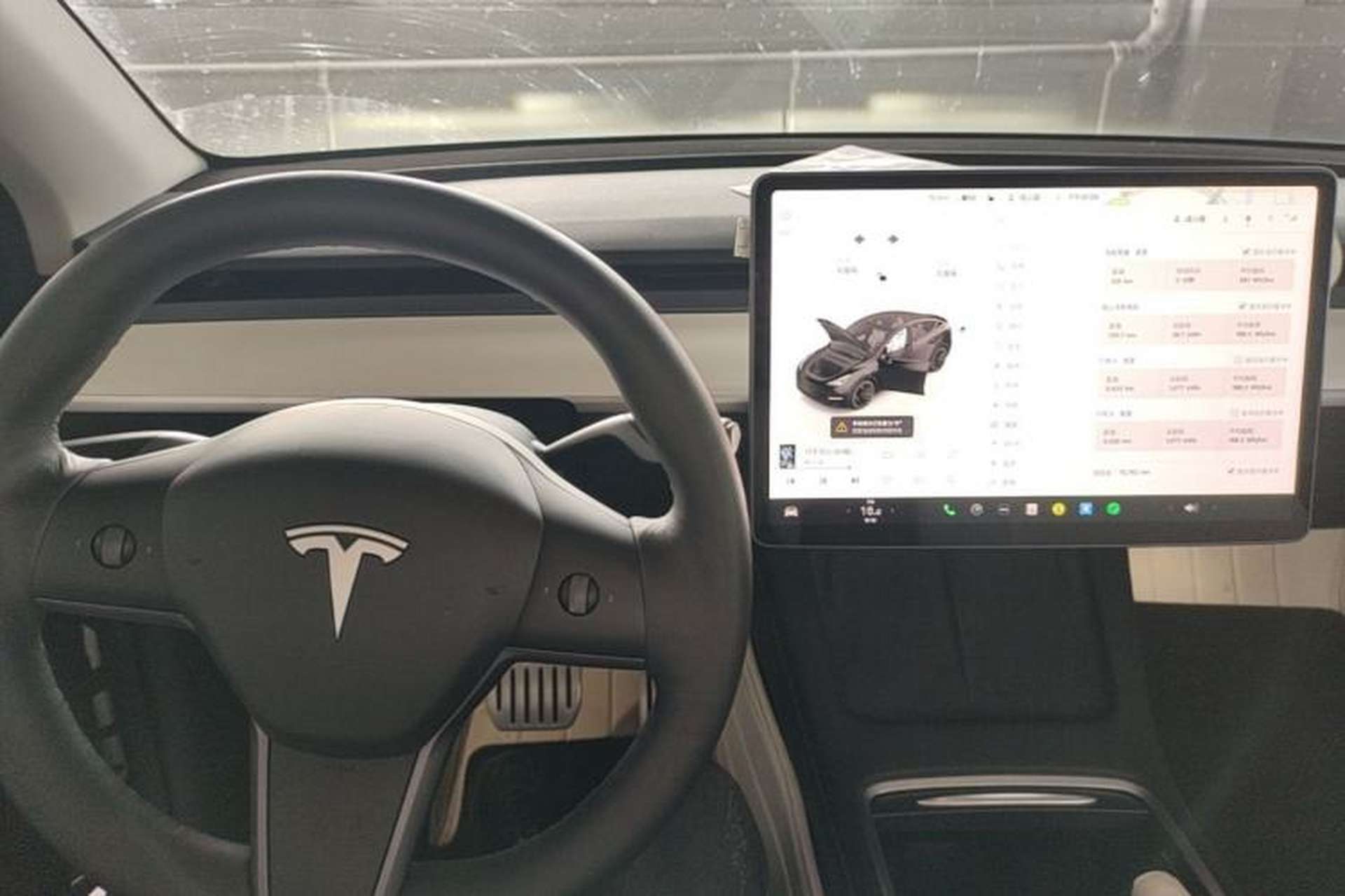 Used Tesla Model Y 2022 Performance High-Performance All-Wheel-Drive Version Center Console
