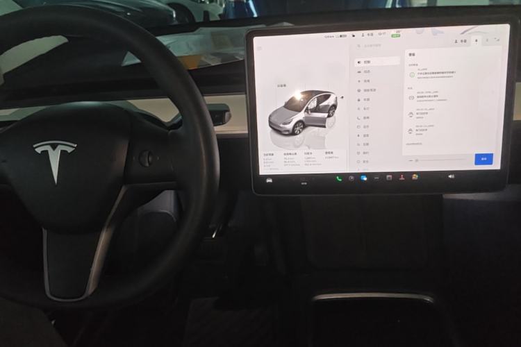 Used Tesla Model Y 2022 Rear-Wheel-Drive Version Center Console