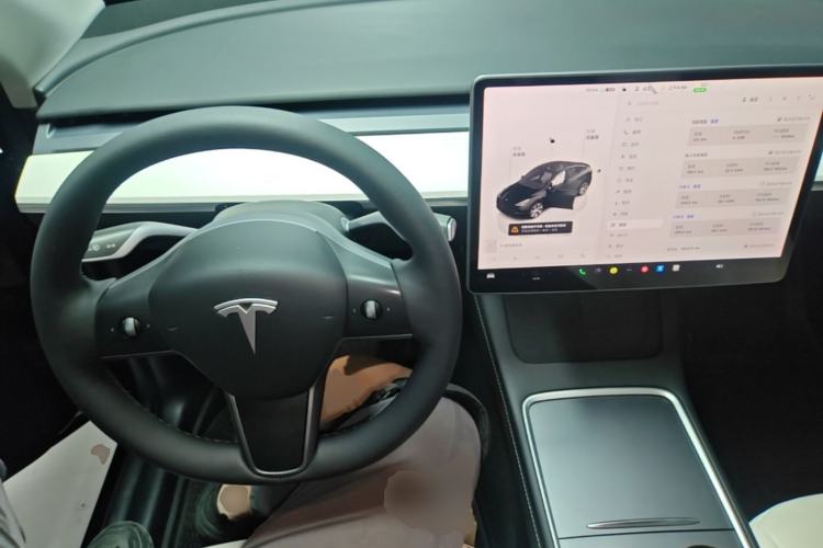 Used Tesla Model Y 2022 Revised Version Rear-Wheel Drive Center Console