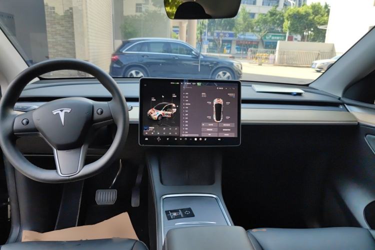 Used Tesla Model Y 2022 Revised Version Rear-Wheel Drive Center Console