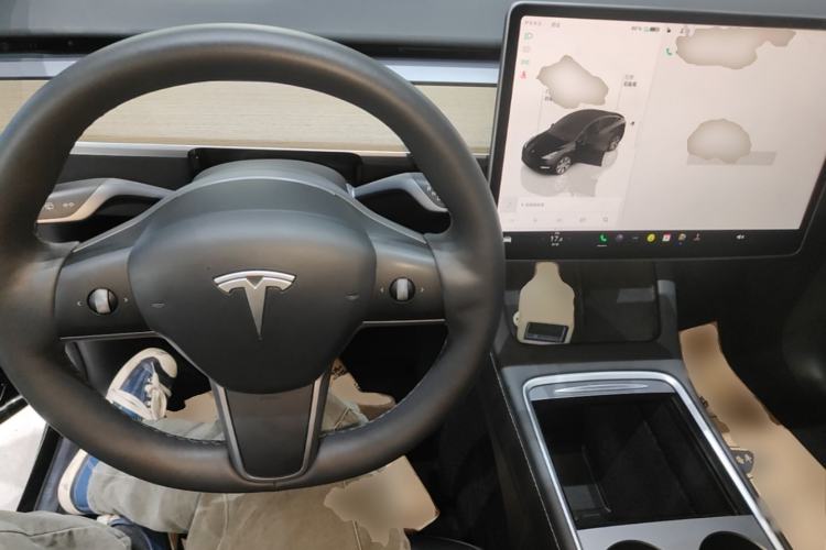 Used Tesla Model Y 2022 Revised Version Rear-Wheel Drive Center Console