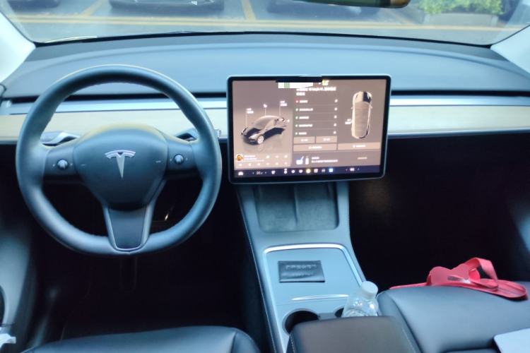 Used Tesla Model Y 2022 Rear-Wheel-Drive Version Center Console