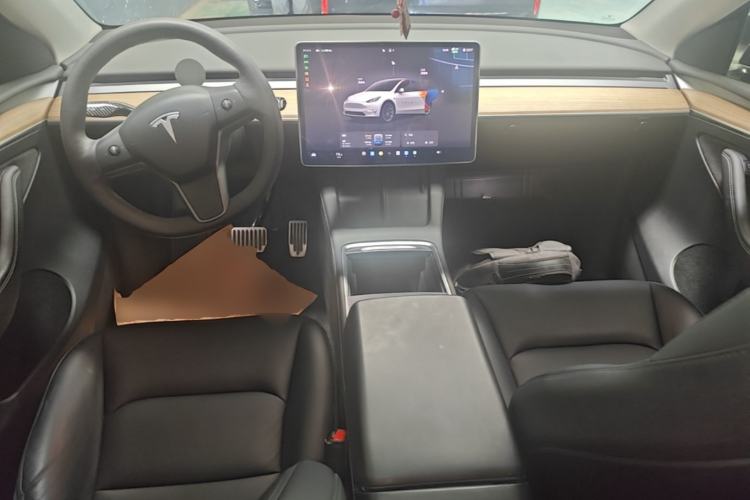 Used Tesla Model Y 2022 Revised Version Long-Range All-Wheel Drive Center Console