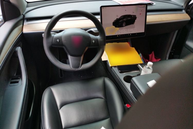 Used Tesla Model Y 2022 Revised Version Rear-Wheel Drive Center Console