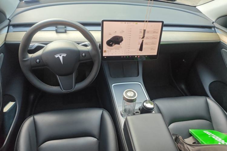 Used Tesla Model Y 2022 Revised Version Rear-Wheel Drive Center Console