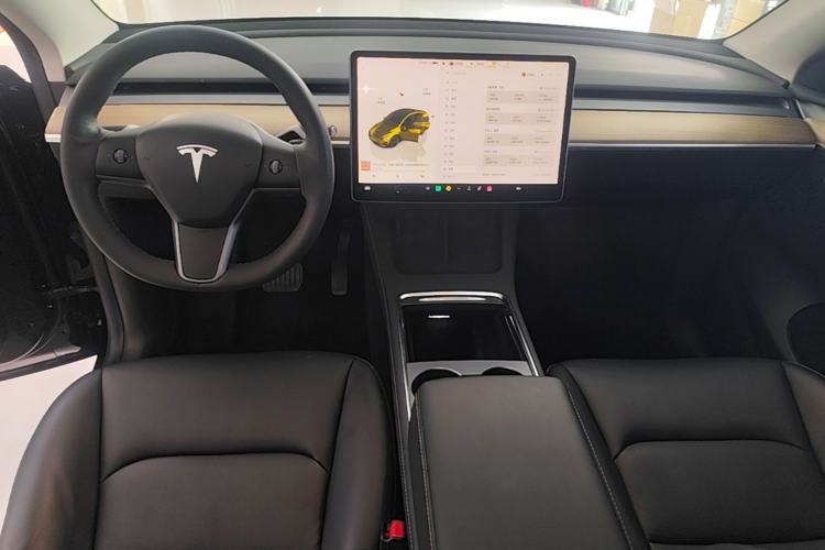 Used Tesla Model Y 2022 Rear-Wheel-Drive Version Center Console