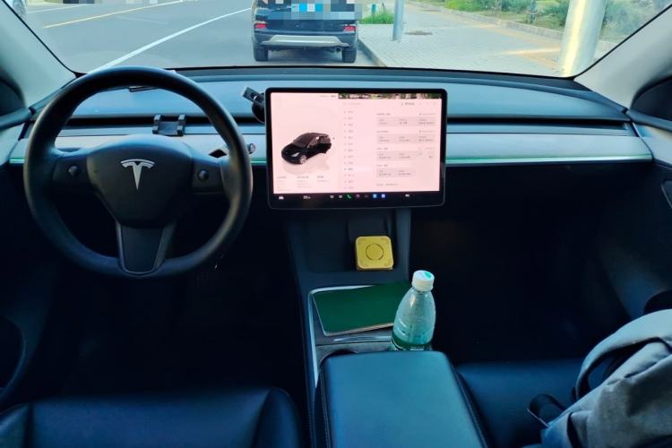 Used Tesla Model Y 2022 Revised Version Rear-Wheel Drive Center Console