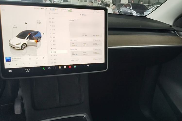 Used Tesla Model Y 2022 Revised Version Rear-Wheel Drive Center Console