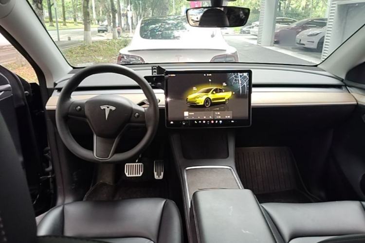 Used Tesla Model Y 2022 Revised Version Rear-Wheel Drive Center Console