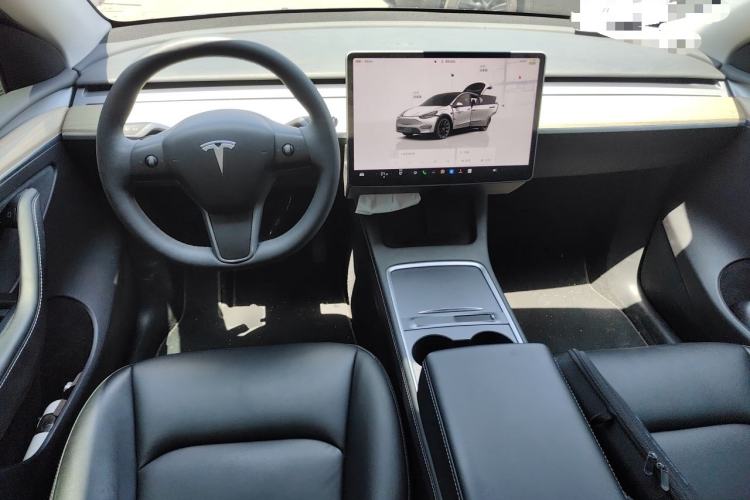 Used Tesla Model Y 2022 Revised Version Long-Range All-Wheel Drive Center Console