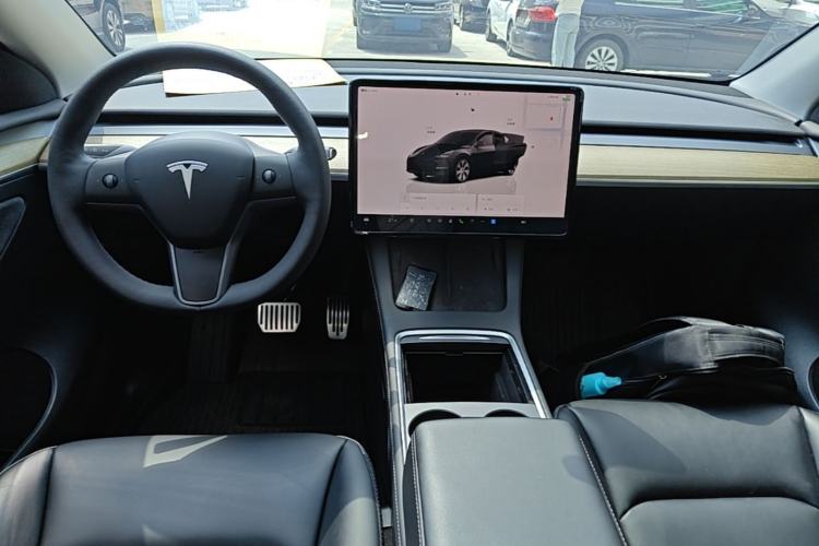Used Tesla Model Y 2022 Revised Version Rear-Wheel Drive Center Console