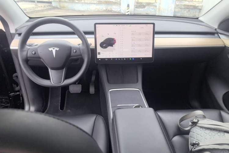 Used Tesla Model Y 2022 Revised Version Rear-Wheel Drive Center Console