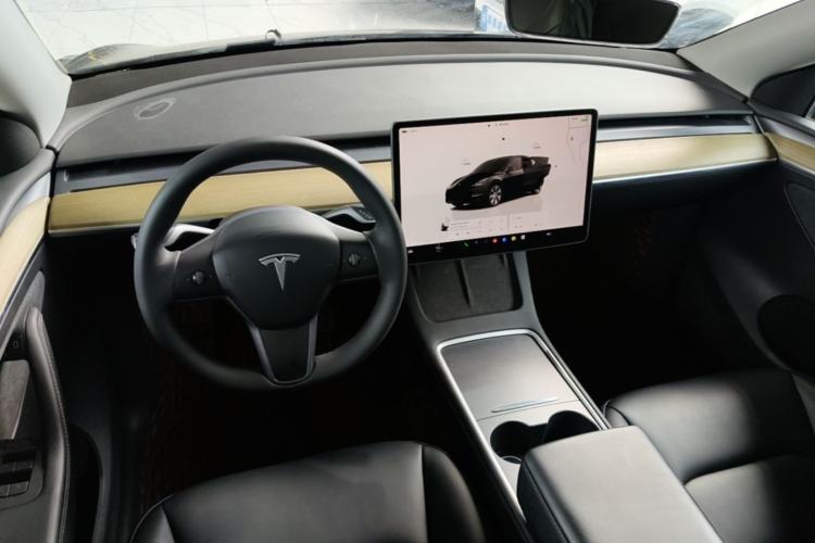 Used Tesla Model Y 2022 Revised Version Rear-Wheel Drive Center Console