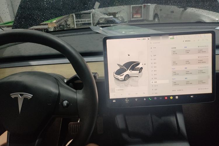 Used Tesla Model Y 2022 Revised Version Rear-Wheel Drive Center Console