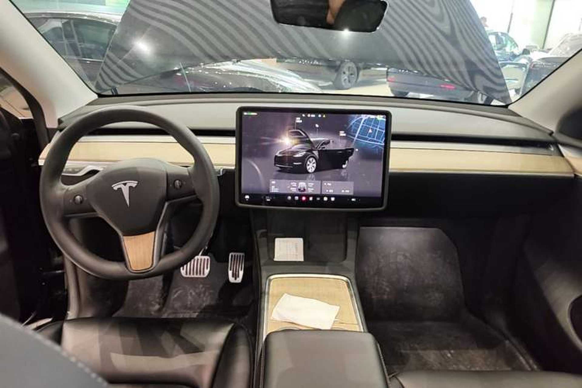 Used Tesla Model Y 2022 Revised Version Rear-Wheel Drive Center Console