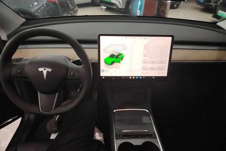 Used Tesla Model Y 2022 Rear-Wheel-Drive Version Center Console