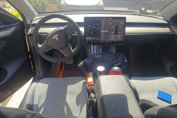 Used Tesla Model Y 2022 Revised Version Rear-Wheel Drive Center Console