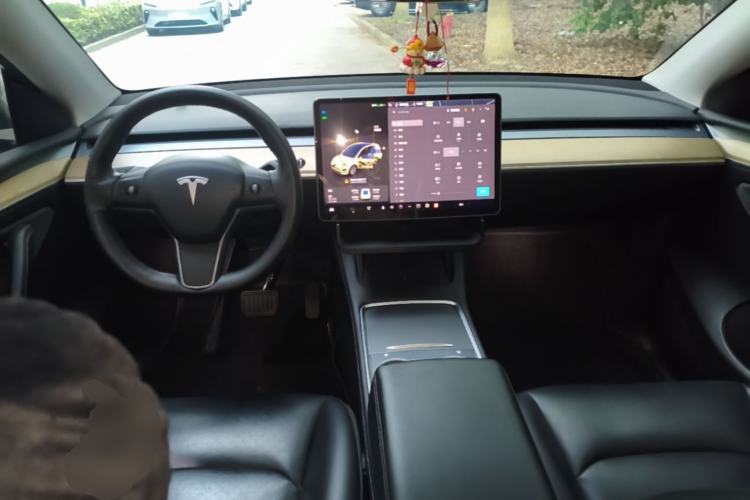 Used Tesla Model Y 2022 Revised Version Rear-Wheel Drive Center Console